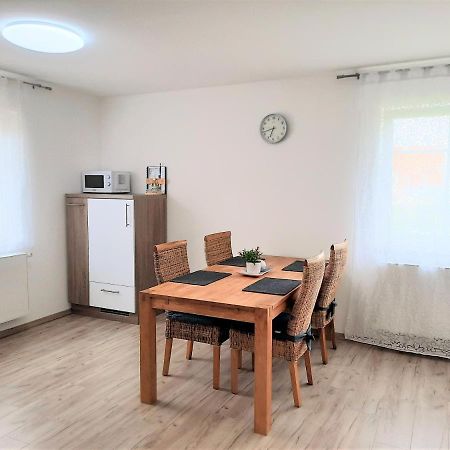 Ferienwohnung Sonnenschein Бургау Экстерьер фото